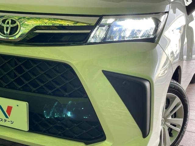 【ＬＥＤヘッドライト】悪天候や夜間走行時も良好な視界を確保し安心して運転できる高輝度ＬＥＤヘッドライトを装備！点灯速度が早く、消費電力も抑えられています。