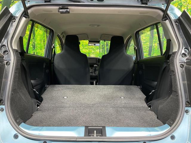 普段のお買い物や通勤、送迎等に十分な荷室スペースを確保しております。セカンドシートを倒すと、大きな荷物の積載も可能です♪