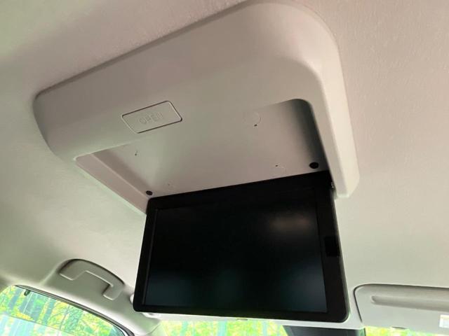 【フリップダウンモニター】大画面モニターで後席でもエンタメをお楽しみいただけます。小さなお子様にも大人気の装備です♪