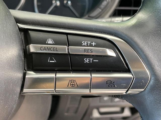 【マツダ・レーダークルーズコントロール】高速道路での長距離走行が楽に！自動で速度を保つクルーズコントロールが、衝突軽減システムと連携し、前方の車両を感知して車間を保つように速度調節してくれます！！