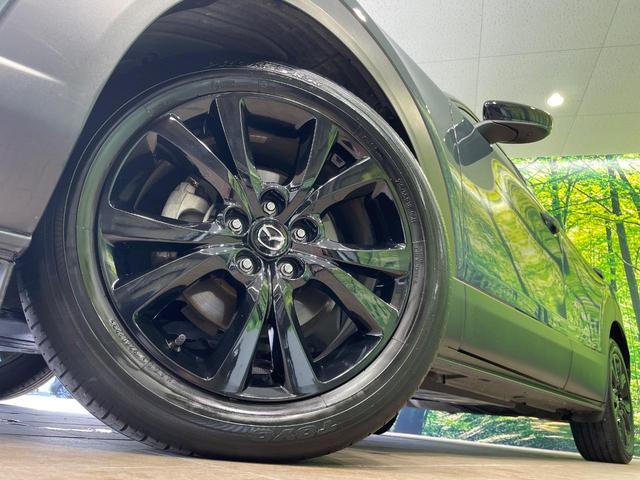 【純正１８インチアルミホイール】外観にマッチした純正アルミホイールを装着しております。各種社外アルミホイールや、スタッドレスタイヤも取扱いしております。是非ご相談ください♪
