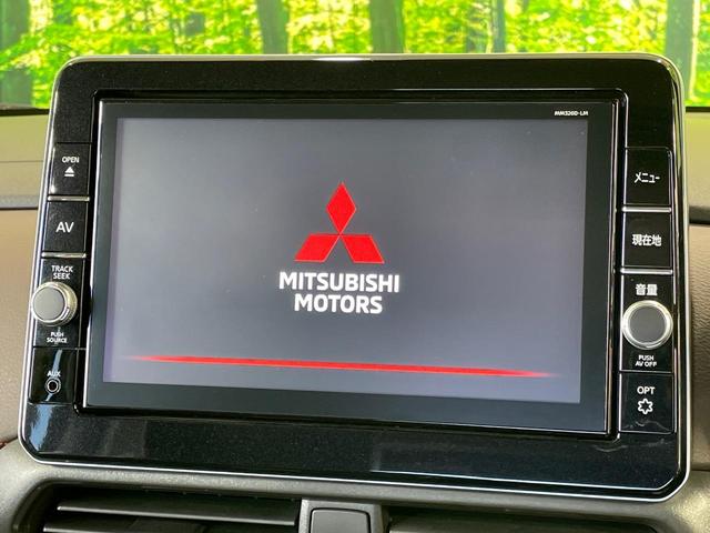 【純正インチナビ】人気の純正ナビを装備しております。ナビの使いやすさはもちろん、オーディオ機能も充実！キャンプや旅行はもちろん、通勤や買い物など普段のドライブも楽しくなるはず♪