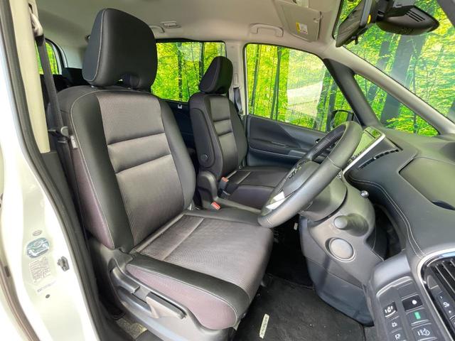 運転席シート廻りは使用感も少なく、良好な状態となっています。丁寧に使われていたことがよくわかりますね。