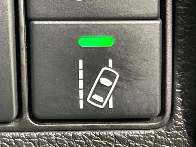 ヴェゼル ハイブリッドＸ・ホンダセンシング　１年保証付　禁煙車　衝突軽減装置　純正ナビ　バックカメラ　レーダークルーズコントロール　ドライブレコーダー　ＥＴＣ　ＬＥＤヘッドライト　レーンアシスト　Ｂｌｕｅｔｏｏｔｈ再生　フルセグＴＶ（30枚目）