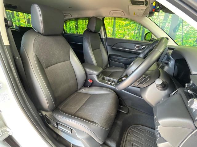 ヴェゼル ｅ：ＨＥＶ　Ｚ　１年保証　全周囲カメラ　衝突被害軽減システム　禁煙車　電動リアゲート　ハーフレザーシート　コーナーセンサー　スマートキー　ＬＥＤヘッド　ＥＴＣ２．０　純正１８インチアルミ　オートライト（8枚目）