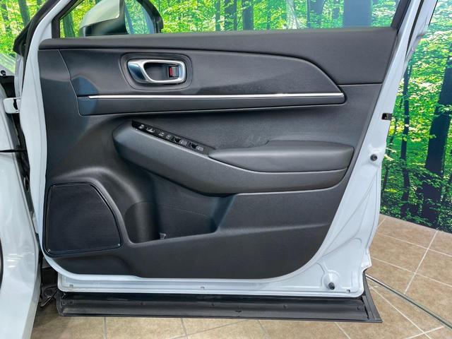 ヴェゼル ｅ：ＨＥＶ　Ｚ　１年保証　全周囲カメラ　衝突被害軽減システム　禁煙車　電動リアゲート　ハーフレザーシート　コーナーセンサー　スマートキー　ＬＥＤヘッド　ＥＴＣ２．０　純正１８インチアルミ　オートライト（36枚目）