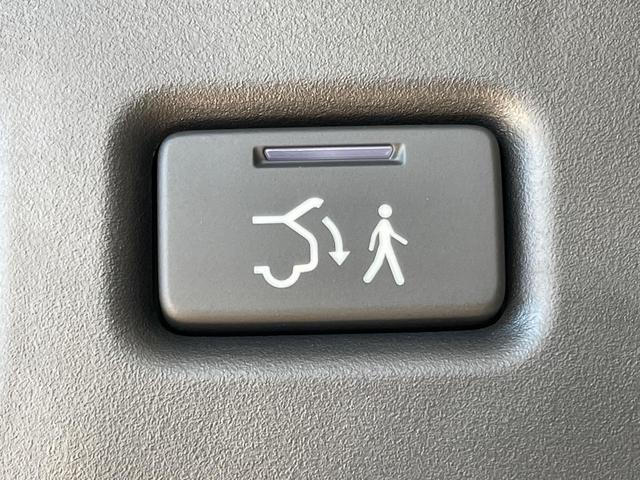 ヴェゼル ｅ：ＨＥＶ　Ｚ　１年保証　全周囲カメラ　衝突被害軽減システム　禁煙車　電動リアゲート　ハーフレザーシート　コーナーセンサー　スマートキー　ＬＥＤヘッド　ＥＴＣ２．０　純正１８インチアルミ　オートライト（55枚目）