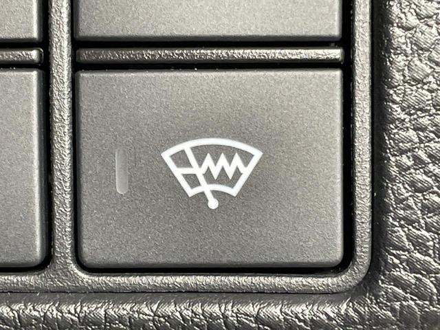 ヴェゼル ｅ：ＨＥＶ　Ｚ　１年保証　全周囲カメラ　衝突被害軽減システム　禁煙車　電動リアゲート　ハーフレザーシート　コーナーセンサー　スマートキー　ＬＥＤヘッド　ＥＴＣ２．０　純正１８インチアルミ　オートライト（61枚目）