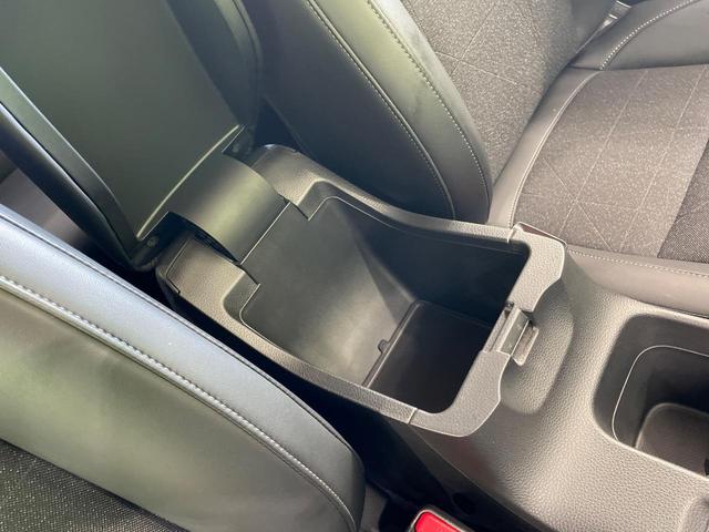 ヴェゼル ｅ：ＨＥＶ　Ｚ　１年保証　全周囲カメラ　衝突被害軽減システム　禁煙車　電動リアゲート　ハーフレザーシート　コーナーセンサー　スマートキー　ＬＥＤヘッド　ＥＴＣ２．０　純正１８インチアルミ　オートライト（63枚目）