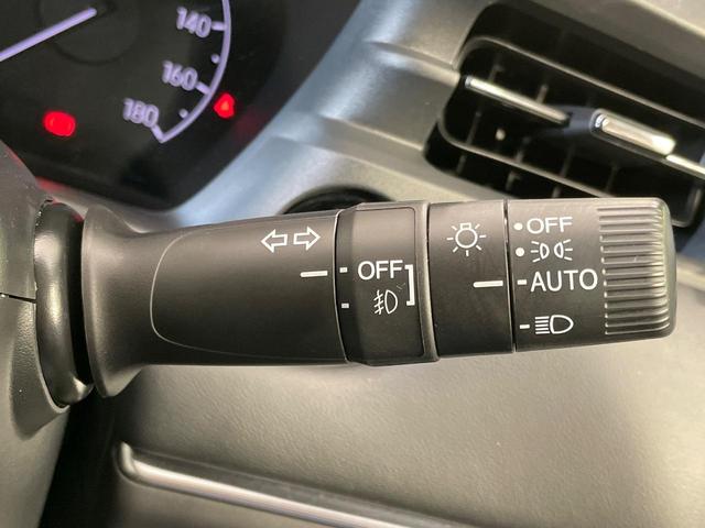 ヴェゼル ｅ：ＨＥＶ　Ｚ　１年保証　全周囲カメラ　衝突被害軽減システム　禁煙車　電動リアゲート　ハーフレザーシート　コーナーセンサー　スマートキー　ＬＥＤヘッド　ＥＴＣ２．０　純正１８インチアルミ　オートライト（65枚目）