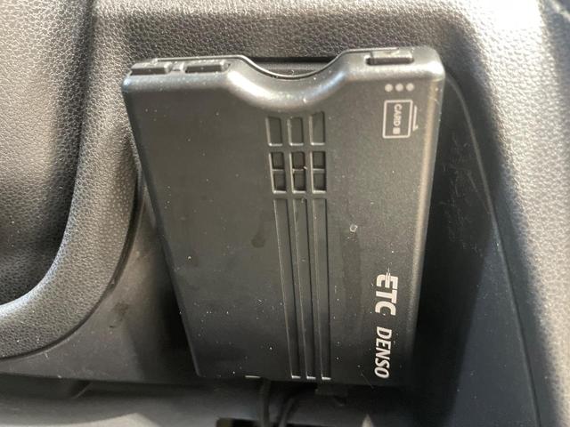 ハイゼットカーゴ クルーズＳＡＩＩＩ　１年保証付　衝突被害軽減システム　禁煙車　ＥＴＣ　オートマチックハイビーム　アイドリングストップ　ＬＥＤヘッドライト　ＣＤ再生　キーレスエントリー　横滑り防止装置　電動格納サイドミラー（5枚目）