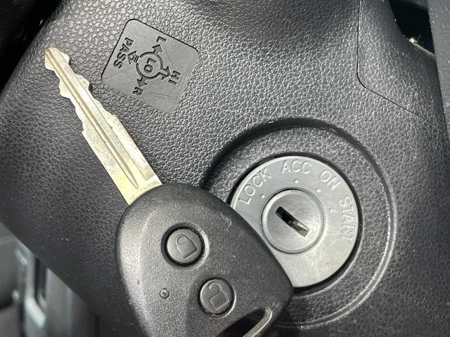 ハイゼットカーゴ クルーズＳＡＩＩＩ　１年保証付　衝突被害軽減システム　禁煙車　ＥＴＣ　オートマチックハイビーム　アイドリングストップ　ＬＥＤヘッドライト　ＣＤ再生　キーレスエントリー　横滑り防止装置　電動格納サイドミラー（7枚目）