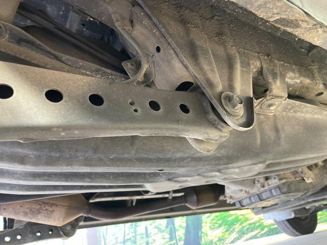 ハイゼットカーゴ クルーズＳＡＩＩＩ　１年保証付　衝突被害軽減システム　禁煙車　ＥＴＣ　オートマチックハイビーム　アイドリングストップ　ＬＥＤヘッドライト　ＣＤ再生　キーレスエントリー　横滑り防止装置　電動格納サイドミラー（32枚目）