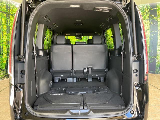 普段のお買い物や通勤、送迎等に十分な荷室スペースを確保しております。セカンドシートを倒すと、大きな荷物の積載も可能です♪