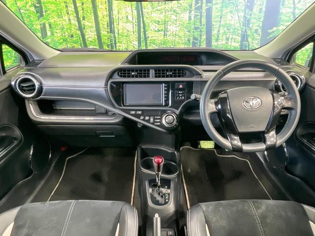 アクア Ｇ　Ｇ’ｓ　１年保証付　純正ナビ　衝突被害軽減システム　バックカメラ　禁煙車　ハーフレザーシート　ドラレコ　スマートキー　ＬＥＤヘッド　ＥＴＣ　クルコン　純正１７インチアルミ　オートハイビーム　オートライト（2枚目）