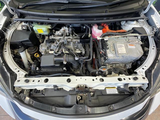 アクア Ｇ　Ｇ’ｓ　１年保証付　純正ナビ　衝突被害軽減システム　バックカメラ　禁煙車　ハーフレザーシート　ドラレコ　スマートキー　ＬＥＤヘッド　ＥＴＣ　クルコン　純正１７インチアルミ　オートハイビーム　オートライト（17枚目）