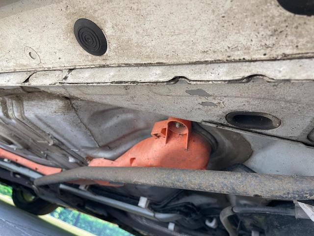 アクア Ｇ　Ｇ’ｓ　１年保証付　純正ナビ　衝突被害軽減システム　バックカメラ　禁煙車　ハーフレザーシート　ドラレコ　スマートキー　ＬＥＤヘッド　ＥＴＣ　クルコン　純正１７インチアルミ　オートハイビーム　オートライト（33枚目）