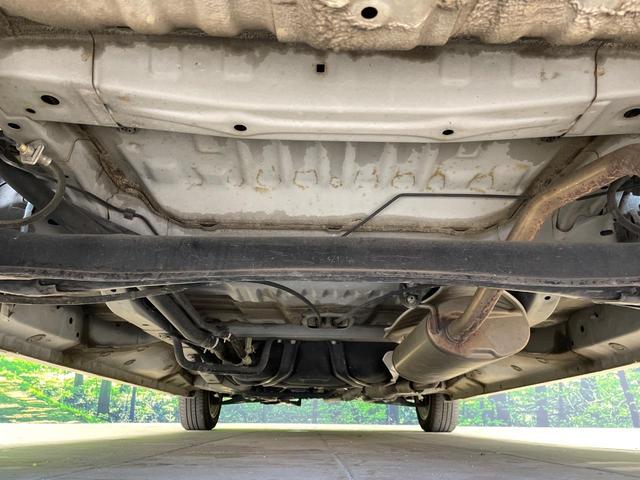 Ｎ－ＢＯＸカスタム Ｇ　ＳＳパッケージ　１年保証付　禁煙車　衝突軽減装置　両側電動スライドドア　ＳＤナビ　バックカメラ　ＥＴＣ　Ｂｌｕｅｔｏｏｔｈ再生　ＣＤ／ＤＶＤ再生　ＨＩＤヘッドライト　純正１４インチアルミホイール　ドアバイザー（19枚目）