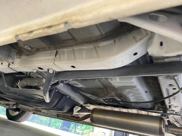 Ｎ－ＢＯＸカスタム Ｇ　ＳＳパッケージ　１年保証付　禁煙車　衝突軽減装置　両側電動スライドドア　ＳＤナビ　バックカメラ　ＥＴＣ　Ｂｌｕｅｔｏｏｔｈ再生　ＣＤ／ＤＶＤ再生　ＨＩＤヘッドライト　純正１４インチアルミホイール　ドアバイザー（31枚目）