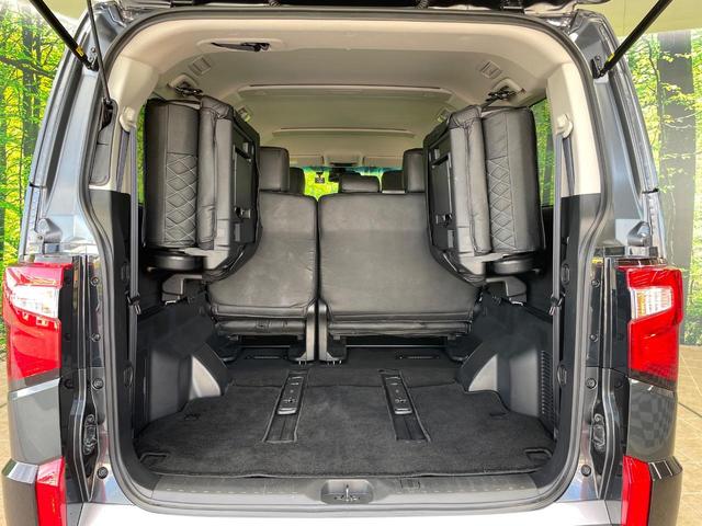 普段のお買い物や通勤、送迎等に十分な荷室スペースを確保しております。セカンドシートを倒すと、大きな荷物の積載も可能です♪