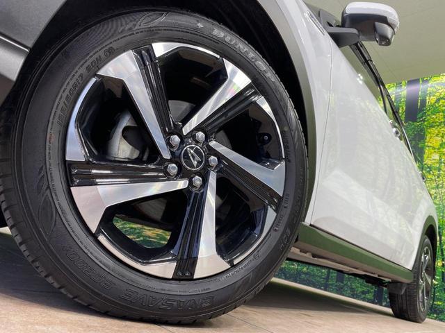 【純正１７インチアルミホイール】外観にマッチした純正アルミホイールを装着しております。各種社外アルミホイールや、スタッドレスタイヤも取扱いしております。是非ご相談くださ