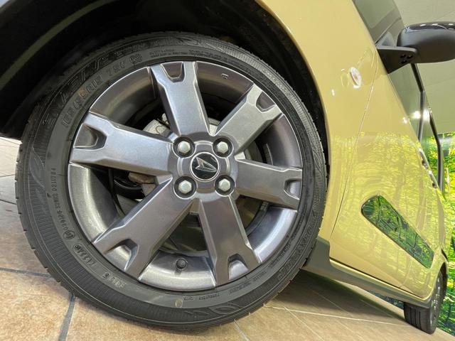 【純正１５インチアルミホイール】外観にマッチした純正アルミホイールを装着しております。各種社外アルミホイールや、スタッドレスタイヤも取扱いしております。是非ご相談ください♪