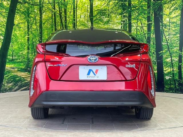 安心の最長１０年・走行無制限保証（有償）をご用意。保証内容も充実はもちろん、無料点検＆オイル交換や、年中無休の全国・２４時間ロードサービスも付帯されておりますのでご安心下さい。