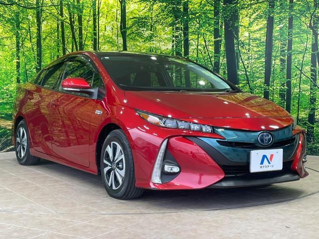 高透明度のガラス皮膜で撥水はもちろん、上質なツヤ・光沢を実現。紫外線や酸性雨から大切な愛車を保護し、色あせ・劣化を防止。「弾スプラッシュコート」、「弾プリミッサコート」からお選びいただけます。