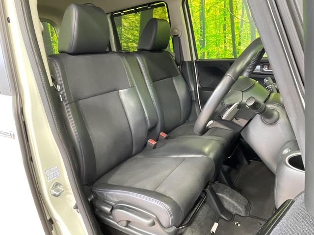 運転席まわりには十分なスペースがあり、大柄な方でもゆったり運転していただける環境です。