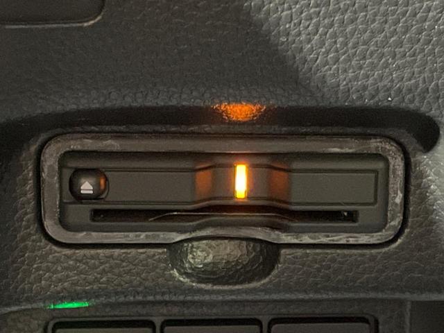 【ＥＴＣ】高速道路の料金所をストレスなく通過！話題のスポットやサービスエリアに多い「スマートＩＣ」利用時は必須のアイテムです。当店でセットアップを実施、ご納車当日からすぐにご利用いただけます！