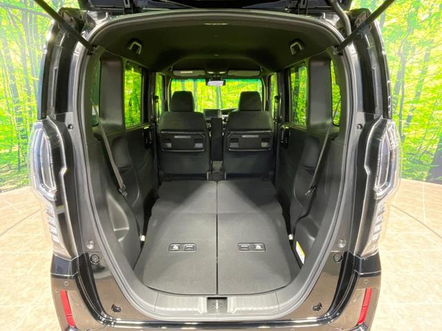 普段のお買い物や通勤、送迎等に十分な荷室スペースを確保しております。セカンドシートを倒すと、大きな荷物の積載も可能です♪