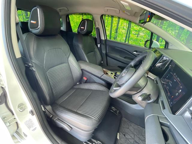 運転席シート廻りは使用感も少なく、良好な状態となっています。丁寧に使われていたことがよくわかりますね。