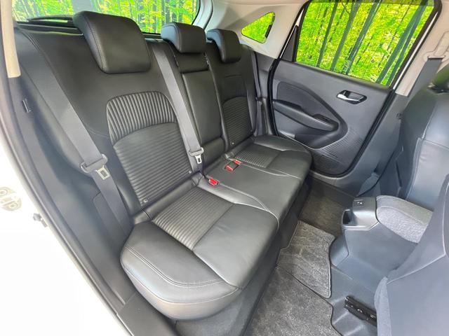 後部座席も気になるようなキズ・汚れやへたり等、大きなダメージはなく、良好な状態です。