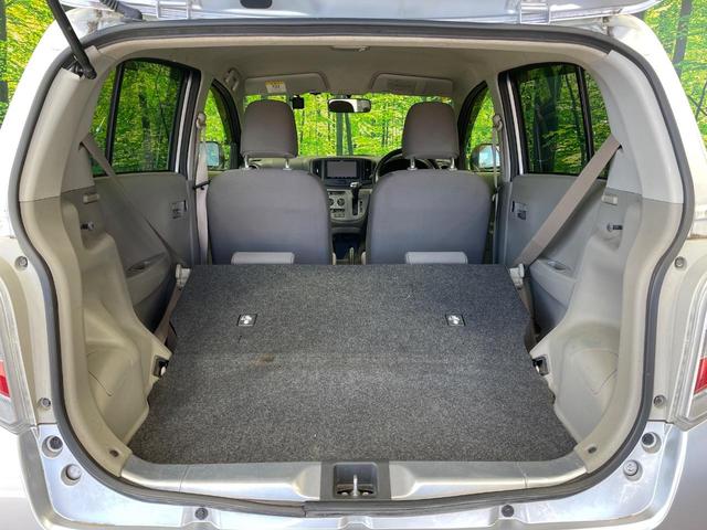 普段のお買い物や通勤、送迎等に十分な荷室スペースを確保しております。セカンドシートを倒すと、大きな荷物の積載も可能です♪