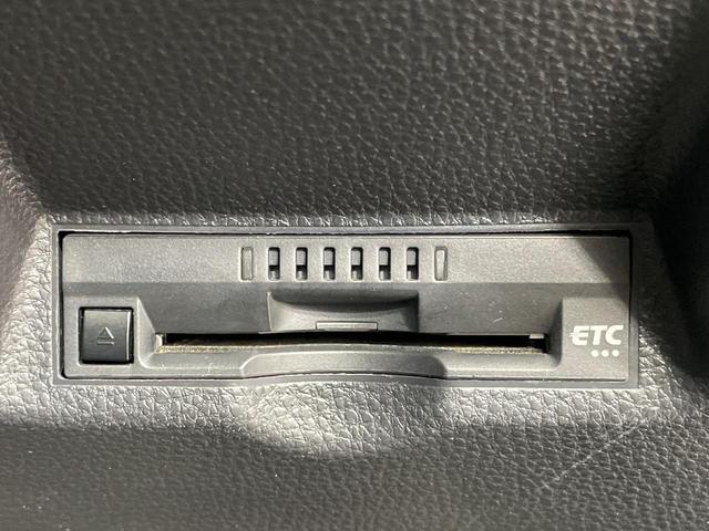 【ＥＴＣ】高速道路の料金所をストレスなく通過！話題のスポットやサービスエリアに多い「スマートＩＣ」利用時は必須のアイテムです。当店でセットアップを実施、ご納車当日からすぐにご利用いただけます！