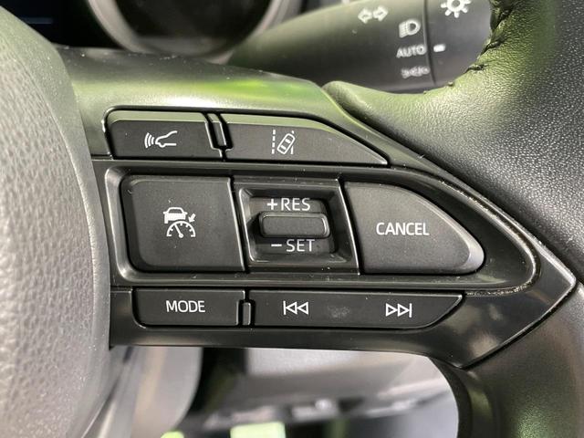 【レーダークルーズコントロール】高速道路での長距離走行が楽に！！自動で速度を保つクルーズコントロールが、衝突軽減システムと連携し、前方の車両を感知して車間を保つように速度調節してくれます！！