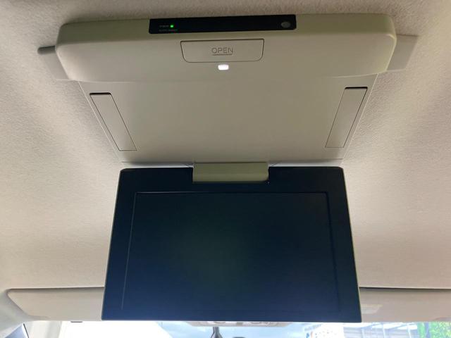 【フリップダウンモニター】大画面モニターで後席でもエンタメをお楽しみいただけます。小さなお子様にも大人気の装備です♪