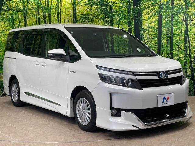 高透明度のガラス皮膜で撥水はもちろん、上質なツヤ・光沢を実現。紫外線や酸性雨から大切な愛車を保護し、色あせ・劣化を防止。「弾スプラッシュコート」、「弾プリミッサコート」からお選びいただけます。