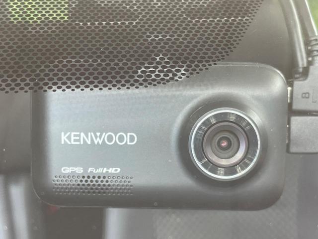 【ドライブレコーダー】安心・安全なカーライフに必須のドライブレコーダーを装備！走行中はもちろん、あおり運転や事故に遭遇した際の状況も映像で記録し、万一のリスクに備えます。