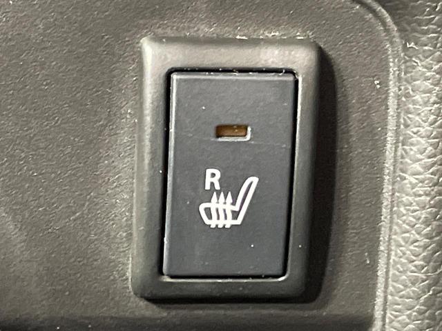 【シートヒーター】寒い日に重宝するシートヒーター！エアコンより早く温まってくれるので寒がりの人も安心ですね♪エアコンの温風は乾燥するから苦手、という方にもをおすすめです。