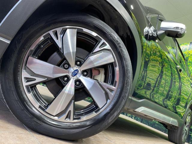 【純正１８インチアルミホイール】外観にマッチした純正アルミホイールを装着しております。各種社外アルミホイールや、スタッドレスタイヤも取扱いしております。是非ご相談ください♪