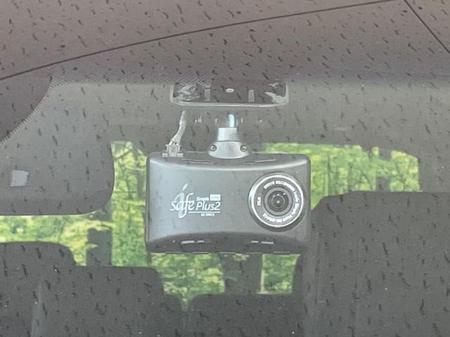 デリカＤ：５ Ｐ　１年保証付　４ＷＤ　ディーゼル（軽油）　純正ＳＤナビ　全周囲カメラ　衝突被害軽減システム　レーダークルーズ　禁煙車　パワーシート　ドラレコ　スマートキー　ＬＥＤヘッド　ＥＴＣ　純正１８インチアルミ（7枚目）