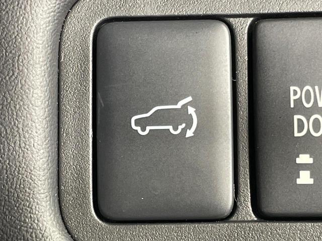 デリカＤ：５ Ｐ　１年保証付　４ＷＤ　ディーゼル（軽油）　純正ＳＤナビ　全周囲カメラ　衝突被害軽減システム　レーダークルーズ　禁煙車　パワーシート　ドラレコ　スマートキー　ＬＥＤヘッド　ＥＴＣ　純正１８インチアルミ（31枚目）