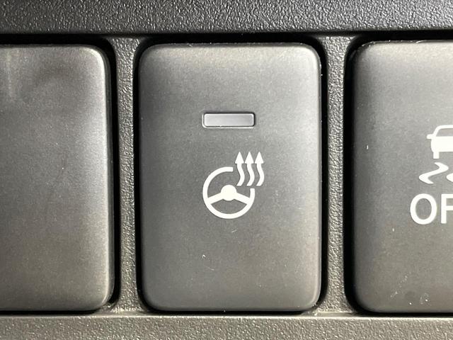 デリカＤ：５ Ｐ　１年保証付　４ＷＤ　ディーゼル（軽油）　純正ＳＤナビ　全周囲カメラ　衝突被害軽減システム　レーダークルーズ　禁煙車　パワーシート　ドラレコ　スマートキー　ＬＥＤヘッド　ＥＴＣ　純正１８インチアルミ（32枚目）