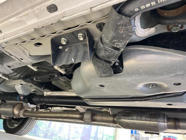 デリカＤ：５ Ｐ　１年保証付　４ＷＤ　ディーゼル（軽油）　純正ＳＤナビ　全周囲カメラ　衝突被害軽減システム　レーダークルーズ　禁煙車　パワーシート　ドラレコ　スマートキー　ＬＥＤヘッド　ＥＴＣ　純正１８インチアルミ（52枚目）