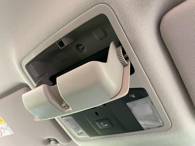 デリカＤ：５ Ｐ　１年保証付　４ＷＤ　ディーゼル（軽油）　純正ＳＤナビ　全周囲カメラ　衝突被害軽減システム　レーダークルーズ　禁煙車　パワーシート　ドラレコ　スマートキー　ＬＥＤヘッド　ＥＴＣ　純正１８インチアルミ（55枚目）