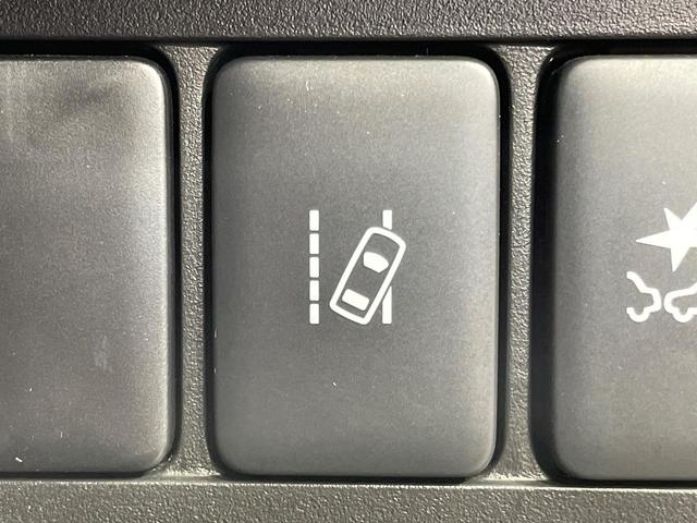 デリカＤ：５ Ｐ　１年保証付　４ＷＤ　ディーゼル（軽油）　純正ＳＤナビ　全周囲カメラ　衝突被害軽減システム　レーダークルーズ　禁煙車　パワーシート　ドラレコ　スマートキー　ＬＥＤヘッド　ＥＴＣ　純正１８インチアルミ（59枚目）