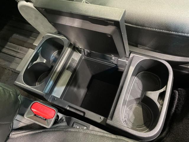 デリカＤ：５ Ｐ　１年保証付　４ＷＤ　ディーゼル（軽油）　純正ＳＤナビ　全周囲カメラ　衝突被害軽減システム　レーダークルーズ　禁煙車　パワーシート　ドラレコ　スマートキー　ＬＥＤヘッド　ＥＴＣ　純正１８インチアルミ（64枚目）