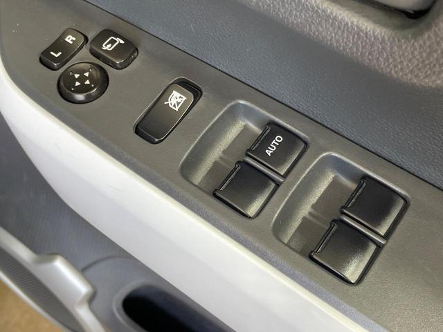 ハスラー X 1年保証付 禁煙車 衝突軽減装置 ビルトインETC CD再生 HIDヘッドライト オートライト 純正15インチアルミホイール シートヒーター アイドリングストップ スマートキー プライバシーガラス(27枚目)