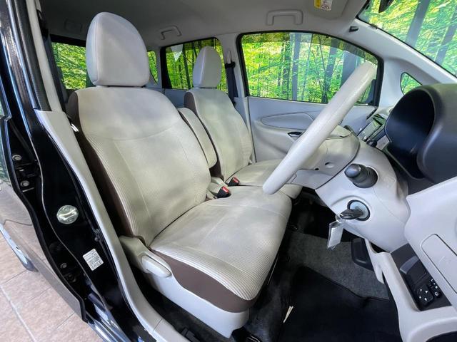 運転席シート廻りは使用感も少なく、良好な状態となっています。丁寧に使われていたことがよくわかりますね。